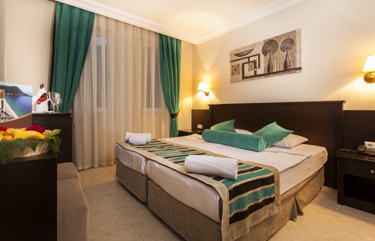 https://www.feriahotels.com/kleopatra-royal-palm/wp-content/uploads/2015/08/r4.jpg